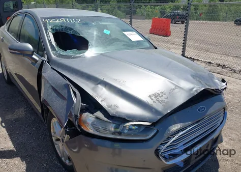 2013 Ford Fusion Se z USA, uszkodzony, nr VIN 3FA6P0H74DR131614